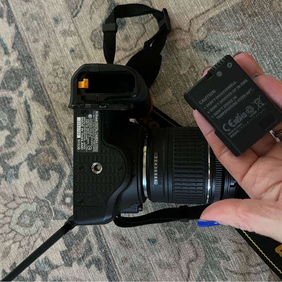 Nikon D5600. Used approx 5 times. EUC - Picture 4 of 9